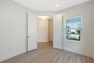 18230 Vizcaya Ct, Venice, FL 34293 - Photo 15