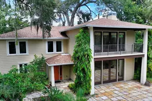 875 Indian Beach Dr, Sarasota, FL 34234 - Photo 3