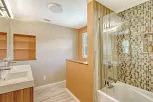 875 Indian Beach Dr, Sarasota, FL 34234 - Photo 27