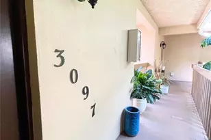 3097 Willow Green, Sarasota, FL 34235 - Photo 5