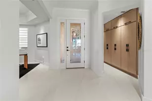 6427 Moorings Point Cir, Lakewood Ranch, FL 34202 - Photo 9