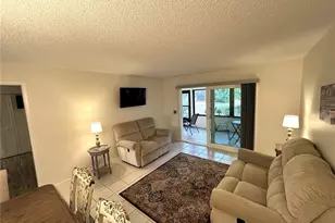 645 Woodlawn Dr, Bradenton, FL 34210 - Photo 7