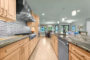 4817 Ocean Blvd, Sarasota, FL 34242 - Photo 13