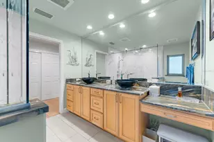 4817 Ocean Blvd, Sarasota, FL 34242 - Photo 29