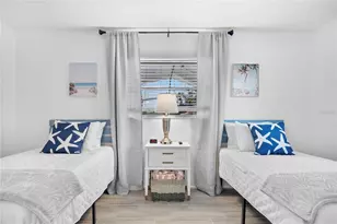 437 Hickory Rd, Venice, FL 34293 - Photo 23