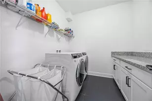 4837 Antrim Dr, Sarasota, FL 34240 - Photo 23