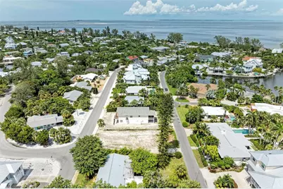 136 Crescent Dr, Anna Maria, FL 34216 - Photo 63