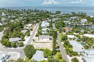 136 Crescent Dr, Anna Maria, FL 34216 - Photo 63