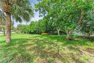136 Crescent Dr, Anna Maria, FL 34216 - Photo 55