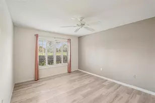 5755 Avista Dr, Sarasota, FL 34243 - Photo 29