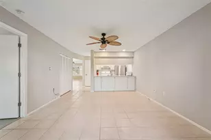 5755 Avista Dr, Sarasota, FL 34243 - Photo 13