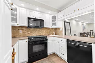 9393 Midnight Pass Rd, Sarasota, FL 34242 - Photo 7