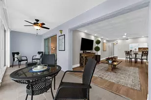 9393 Midnight Pass Rd, Sarasota, FL 34242 - Photo 21