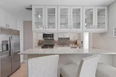 137 Avenida Messina #1, Sarasota, FL 34242 - Photo 9