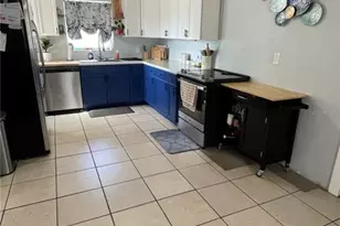 1011 14th St W, Palmetto, FL 34221 - Photo 9