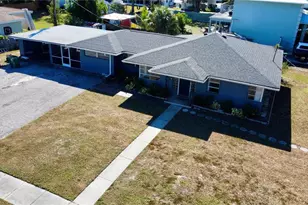 1011 14th St W, Palmetto, FL 34221 - Photo 3