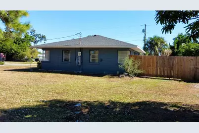 1011 14th Street W, Palmetto, FL 34221 - Photo 11