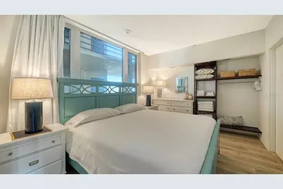 1115 Gulf Of Mexico Drive #401, Longboat Key, FL 34228 - Photo 27