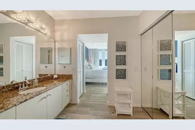 1115 Gulf Of Mexico Drive #401, Longboat Key, FL 34228 - Photo 25