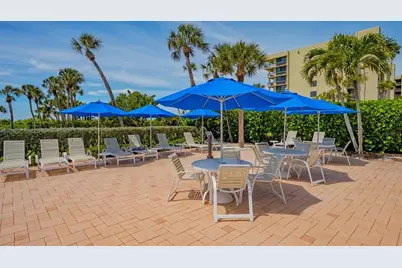 1115 Gulf Of Mexico Drive #401, Longboat Key, FL 34228 - Photo 39