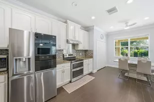 10534 Lake Seminole Terrace, Seminole, FL 33772 - Photo 23