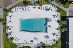 2100 Benjamin Franklin Dr, Sarasota, FL 34236 - Photo 15