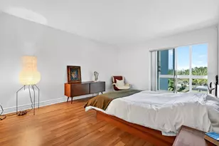 2100 Benjamin Franklin Dr, Sarasota, FL 34236 - Photo 9