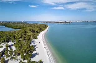 2100 Benjamin Franklin Dr, Sarasota, FL 34236 - Photo 35