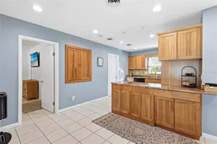 2437 Clematis St, Sarasota, FL 34239 - Photo 11