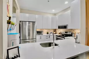 3537 Parkridge Cir, Sarasota, FL 34243 - Photo 9