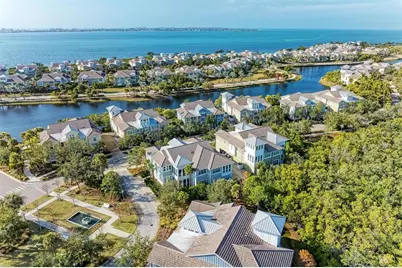 315 Sapphire Lake Drive #201, Bradenton, FL 34209 - Photo 3