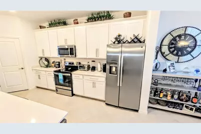 5639 N Honore Avenue #222, Sarasota, FL 34243 - Photo 13