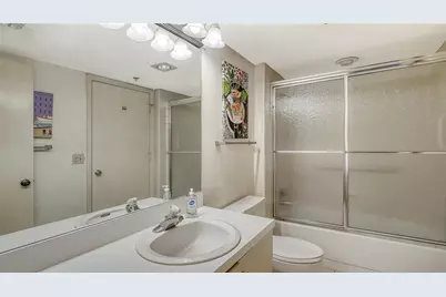 1065 Gulf Of Mexico Drive #603, Longboat Key, FL 34228 - Photo 15