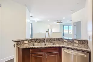 3668 Parkridge Cir, Sarasota, FL 34243 - Photo 15