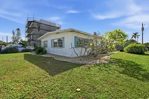 527 Bayview Pl, Anna Maria, FL 34216 - Photo 5