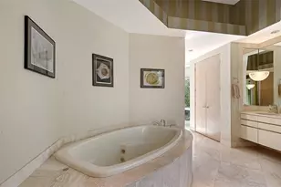 510 Harbor Gate Way, Longboat Key, FL 34228 - Photo 31