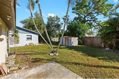 4107 78th Street W, Bradenton, FL 34209 - Photo 17