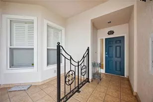 5450 Eagles Point Cir, Sarasota, FL 34231 - Photo 5