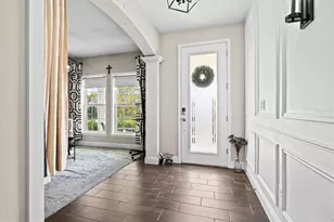 5709 Silver Sun Dr, Apollo Beach, FL 33572 - Photo 5