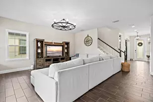 5709 Silver Sun Dr, Apollo Beach, FL 33572 - Photo 11