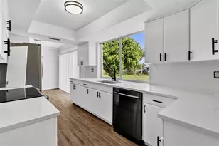 4289 Yucatan Cir, Port Charlotte, FL 33948 - Photo 3