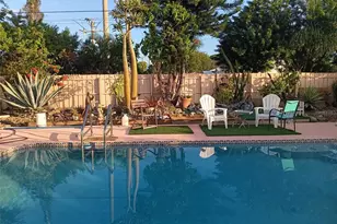 3001 Eden Mills Dr, Sarasota, FL 34237 - Photo 17