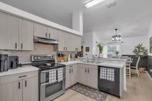 510 45th St E, Bradenton, FL 34208 - Photo 9