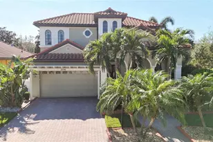 3706 80th Dr E, Sarasota, FL 34243 - Photo 1