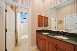 3706 80th Dr E, Sarasota, FL 34243 - Photo 35