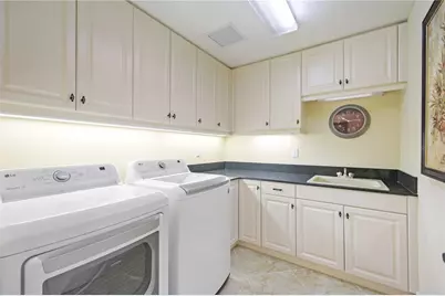 3706 80th Drive E, Sarasota, FL 34243 - Photo 41