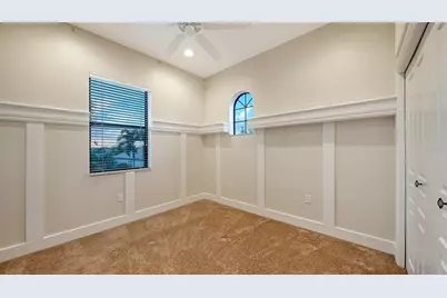 3706 80th Drive E, Sarasota, FL 34243 - Photo 43