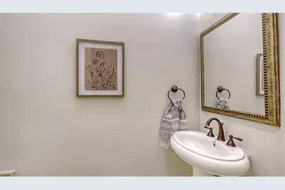 3706 80th Drive E, Sarasota, FL 34243 - Photo 35