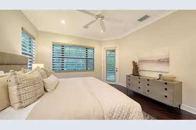 3706 80th Drive E, Sarasota, FL 34243 - Photo 31