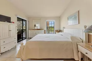 4514 Weybridge, Sarasota, FL 34235 - Photo 5